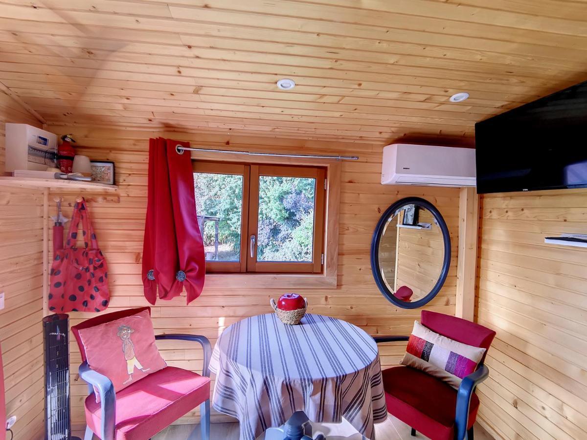 La Roulotte Du Cagire - 4 Pers - Pyrenees Pensionat Villeneuve-de-Rivière Exteriör bild